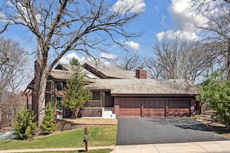 5508 River Bluff Curve, Bloomington, MN 55437