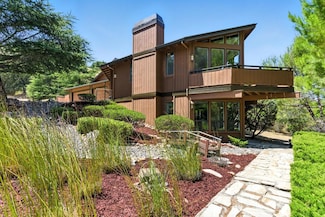 12391 Farr Ranch Ct, Saratoga, CA 95070