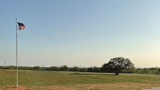 868 County Road 669, Devine, TX 78016