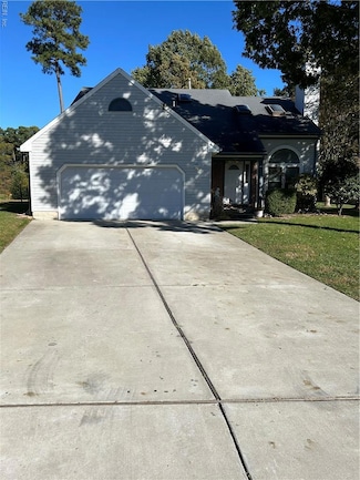 322 Peachtree Ln, Yorktown, VA 23693