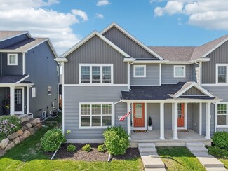 637 Hillcrest Dr, Waunakee, WI 53597