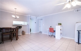 501 W 26th St Unit 208, Austin, TX 78705