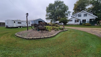 N7639 Beech Rd, Bear Creek, WI 54922