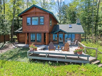 10819 Pioneer Trail, Boyne Falls, MI 49713
