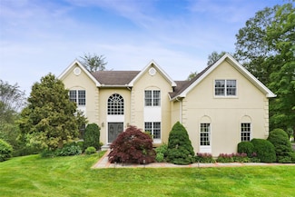 3 Woolen Ct, North Salem, NY 10560