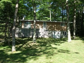 12412 Plummer Lake Rd, Lac Du Flambeau, WI 54538