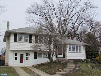 2707 Hillvale Ave, Reading, PA 19609