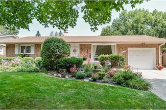 921 Garden Ave, Geneva, IL 60134