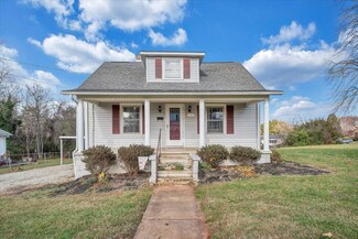 145 Riverview St, Rocky Mount, VA 24151