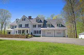 91 Golf Ln, Ridgefield, CT 06877