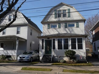 109 E Vaughn St, Kingston, PA 18704