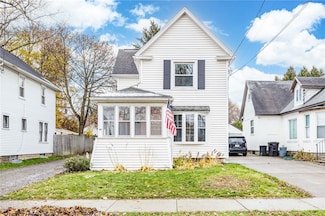116 W Filbert St, East Rochester, NY 14445