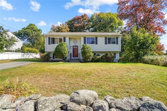 53 Hoover St, West Warwick, RI 02893