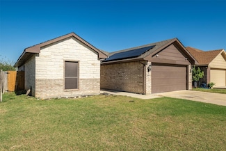 3420 Aruba Ln, Fort Worth, TX 76123