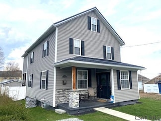 504 Hoffman Ave, Windber, PA 15963