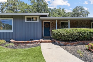 886 San Miguel Rd, Concord, CA 94518