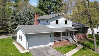 3290 Dans Dr, Stevens Point, WI 54481