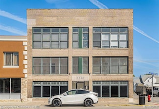 8820 Joseph Campau St Unit 2, HamtraMcK, MI 48212