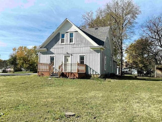 520 Adams St, Gypsum, KS 67448