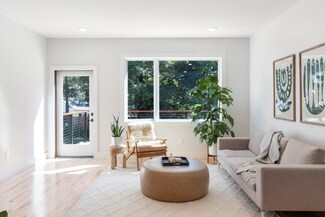 43 Adams St, Burlington, VT 05401