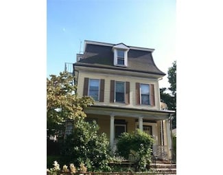 18 Centre Ave, Dorchester Center, MA 02124