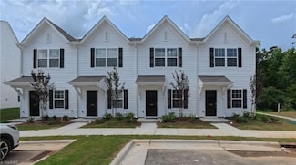1886 Autumn Mist Dr, Winston-Salem, NC 27103