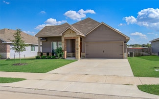 1013 Fannin St, Brenham, TX 77833