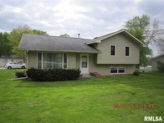 321 12th St, Port Byron, IL 61275