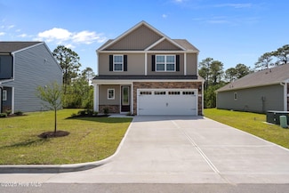28 Umbrella Palm Dr, Hampstead, NC 28443