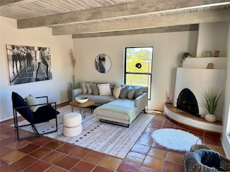 3140 Plaza Blanca, Santa Fe, NM 87507