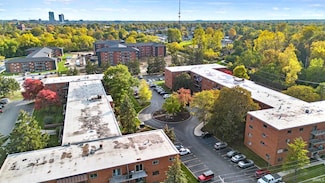 2937 Westbrook Dr Unit 401A, Fort Wayne, IN 46805