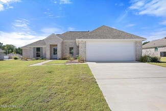 303 Jasmine Cove Ln, Brandon, MS 39042