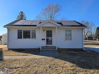506 Grand Ave, Creston, IA 50801