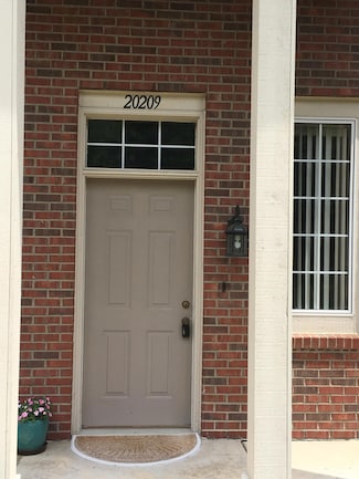 20209 Chesapeake Cir Unit 230, Walled Lake, MI 48390