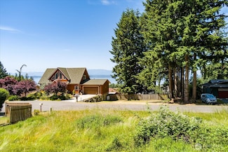 57 S Mountain View Ln, Freeland, WA 98249