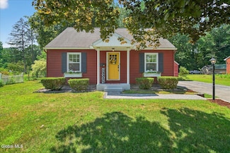 23 Gleason Rd, Schenectady, NY 12302