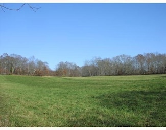 536-R Highland Rd, Tiverton, RI 02878