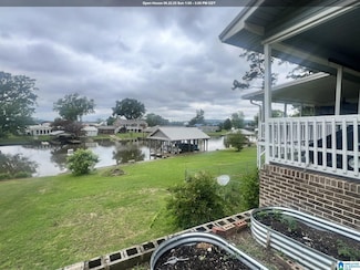 1081 Lakemont Dr S, Gadsden, AL 35907
