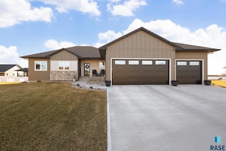 720 Quartzite Ave, Tea, SD 57064