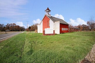 1117 W Hinchman Rd, Baroda, MI 49101