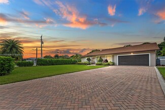 18540 SW 61st Ct, Southwest Ranches, FL 33332