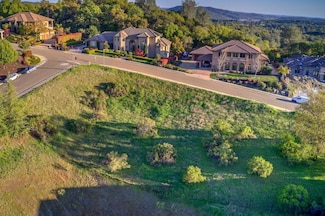 1810 Gavin Cir, Auburn, CA 95603