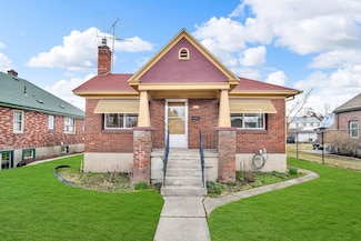 2524 N Washington St, Spokane, WA 99205