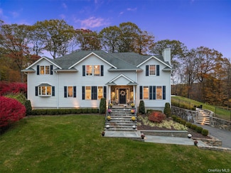 33 de Liso Ln, Mahopac, NY 10541