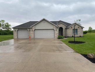 240 Old Hickory Ln, Geneva, IN 46740