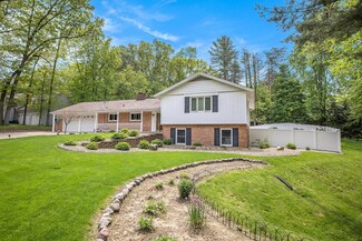 3409 Fair Oaks Dr, Kalamazoo, MI 49008