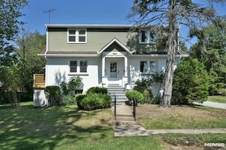 7 Clinton Place Unit 1, Waldwick, NJ 07463