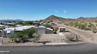 775 W Comanche Dr, Quartzsite, AZ 85346