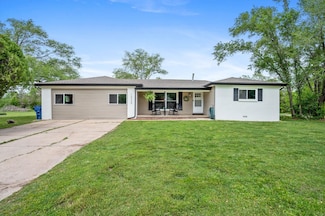 12220 W Lynndale St, Wichita, KS 67235