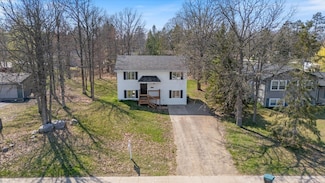 1607 SE 7th Ave, Grand Rapids, MN 55744
